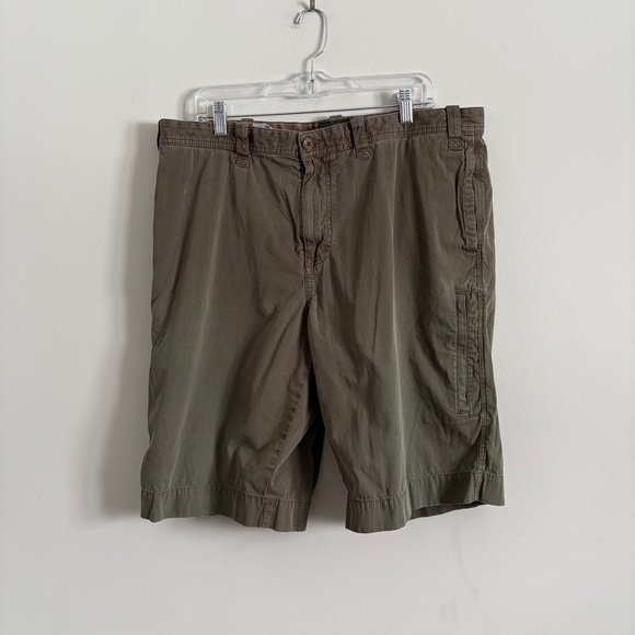 Eddie Bauer Other - Eddie Bauer Mens Cargo Shorts Size 38 Green Utility Casual 100% Cotton Outdoor